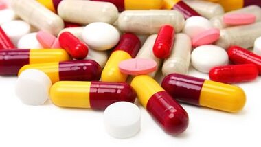 Behandlung vu klenge Pelvic Variikose Venen mat Drogen